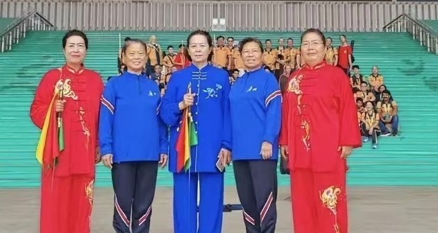 师何仲坚师, 会表示将全