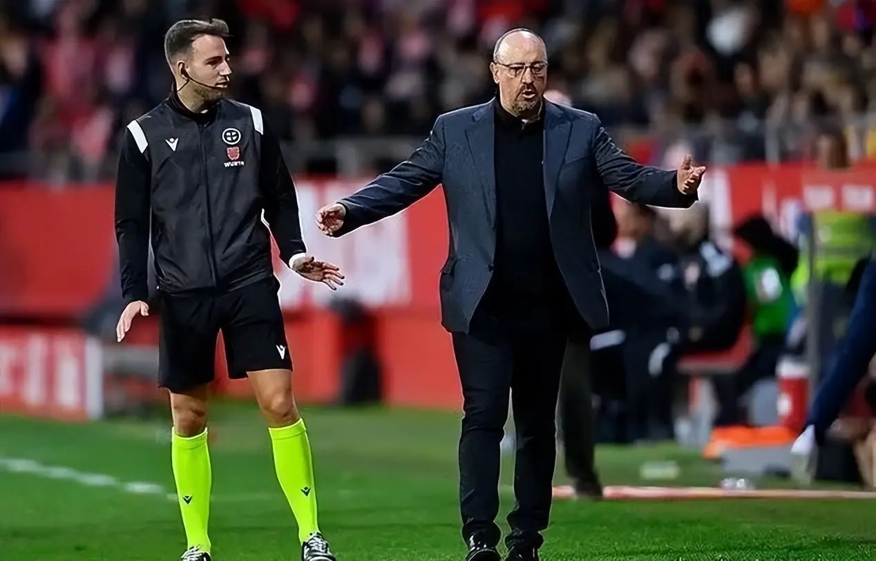 年薪, Cda, Jaq 年薪, Cda, Jaq